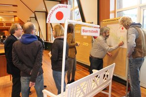 Über die Mitfahrerbank im Aller-Leine-Tal unterwegs: Bürgerinnen und Bürger konkretisieren die Projektidee